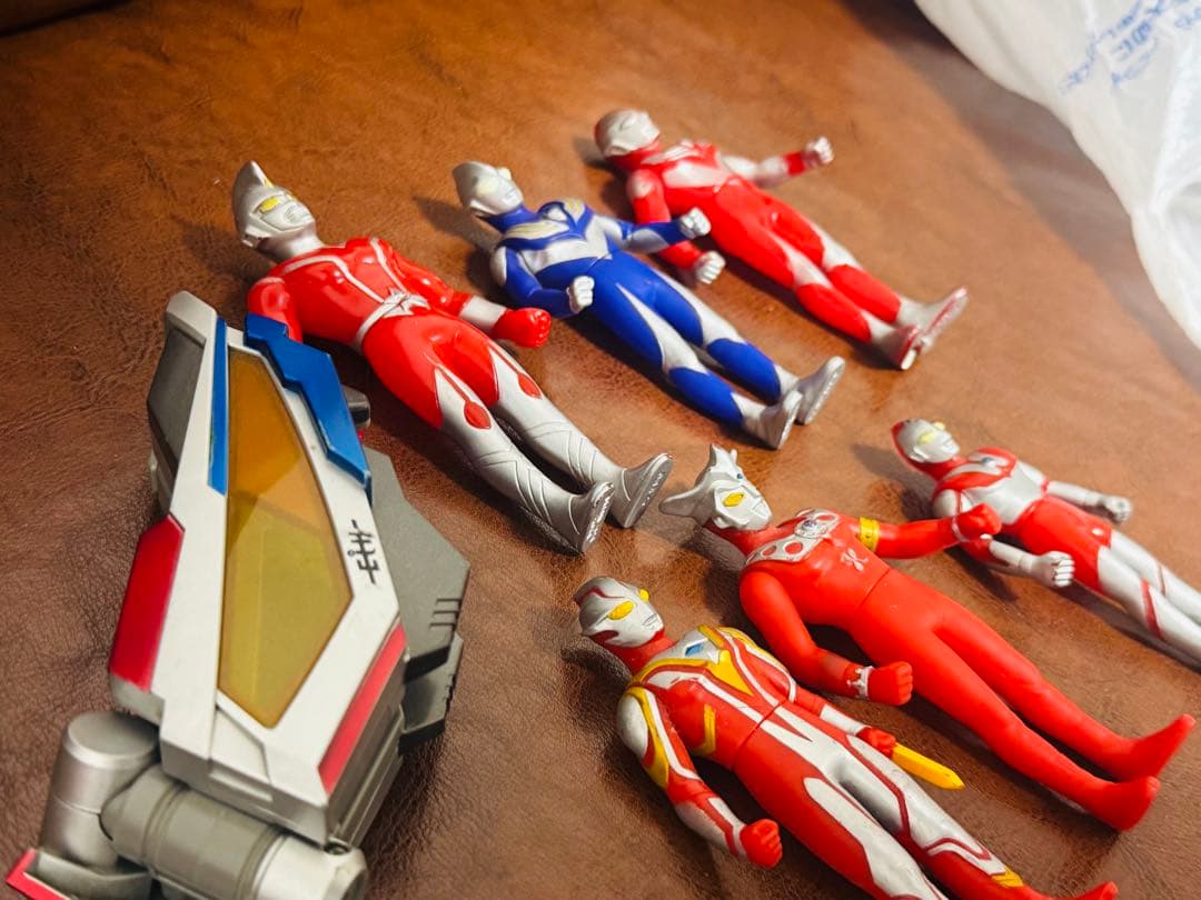 ウルトラマンソフビ・怪獣フィギュアなどまとめ売り