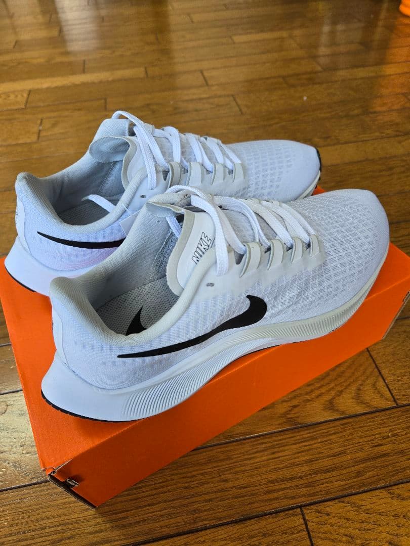 新品未使用 NIKE PEGASUS 37ペガサス37 26cm メンズ