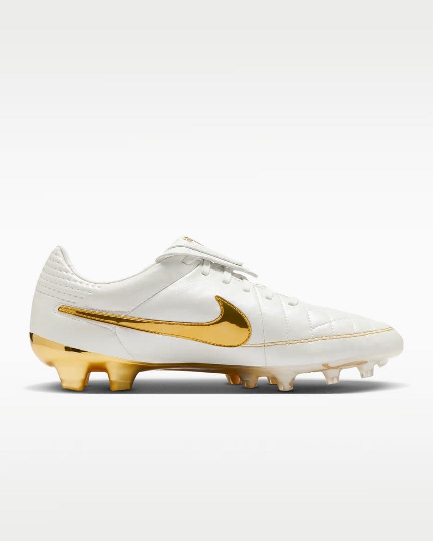 Nike ナイキ　ティエンポ　レジェンド　ロナウジーニョ　サッカースパイク