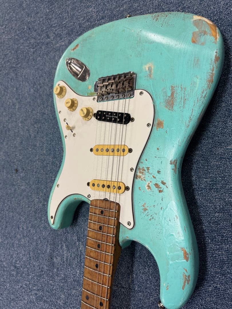 Fender Japan Eシリアル　ストラトE717421