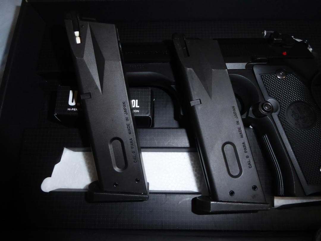 美品 東京マルイ U.S.M9 ベレッタ ガスブローバックガン　マガジン２本あり