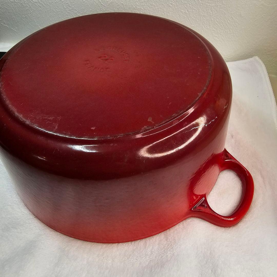 Le creuset ル・クルーゼ ココット・ロンド 22cm レッド