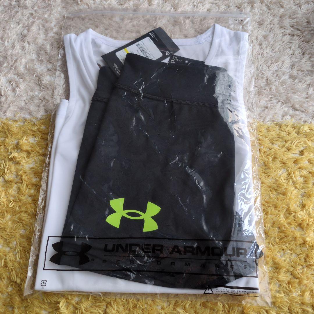 美品　Under Armour 陸上用ランシャツ＆ショートタイツセット