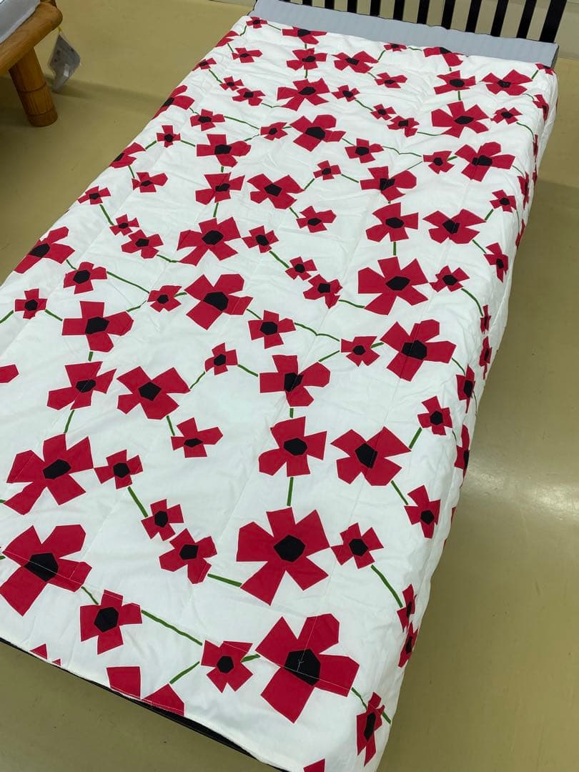 シビラ　キルトケット・薄掛けふとん・綿１００%・シングルサイズ約１４０×１９０㎝