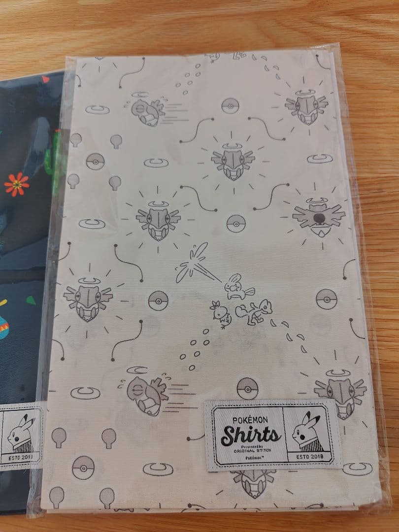 Pokemon Shirts ポケモンシャツ バンダナ ヌケニン ハスブレロ