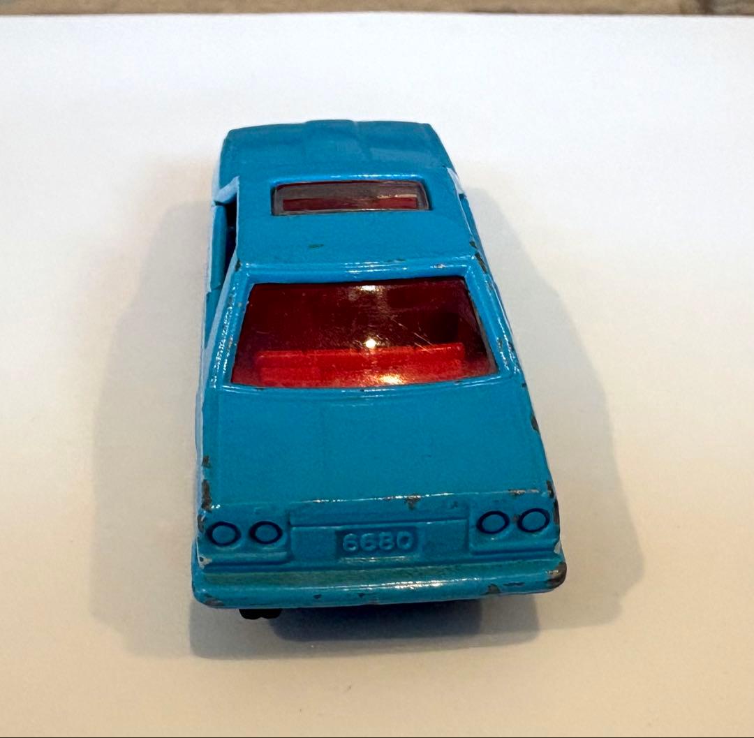 トミカ 日本製 ニッサン スカイライン 2000 ターボ GT-ES