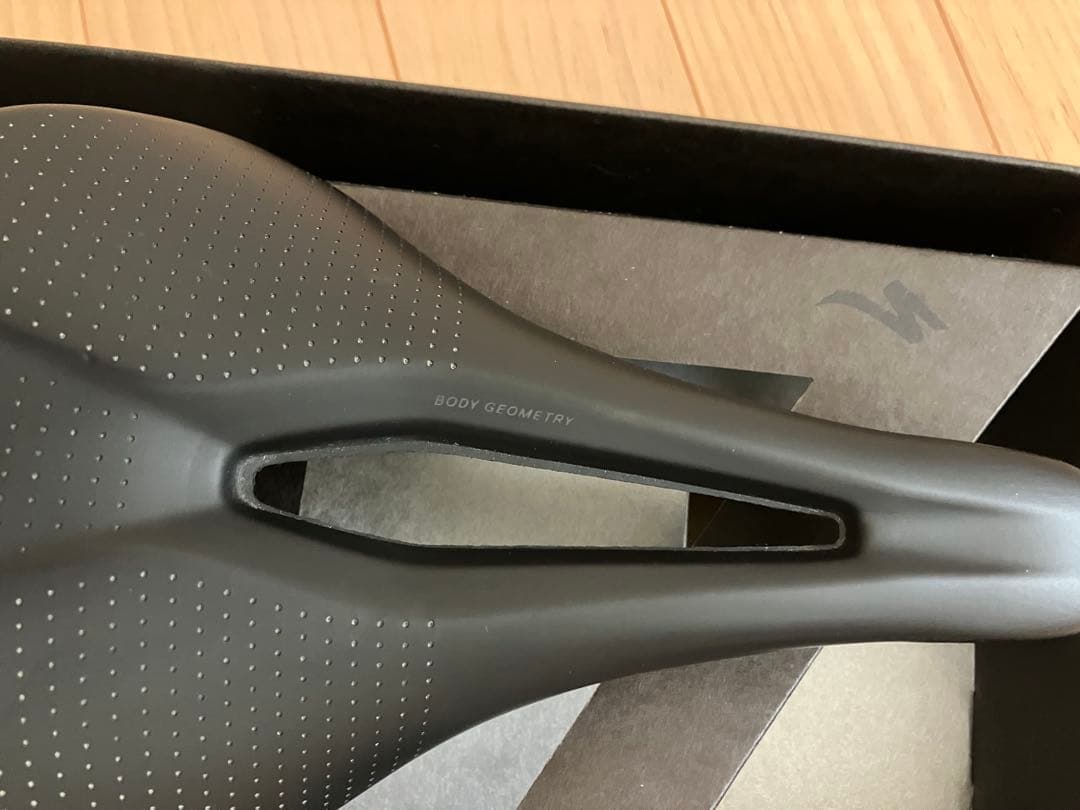 S-WORKS POWER ARC カーボン サドル 143mm