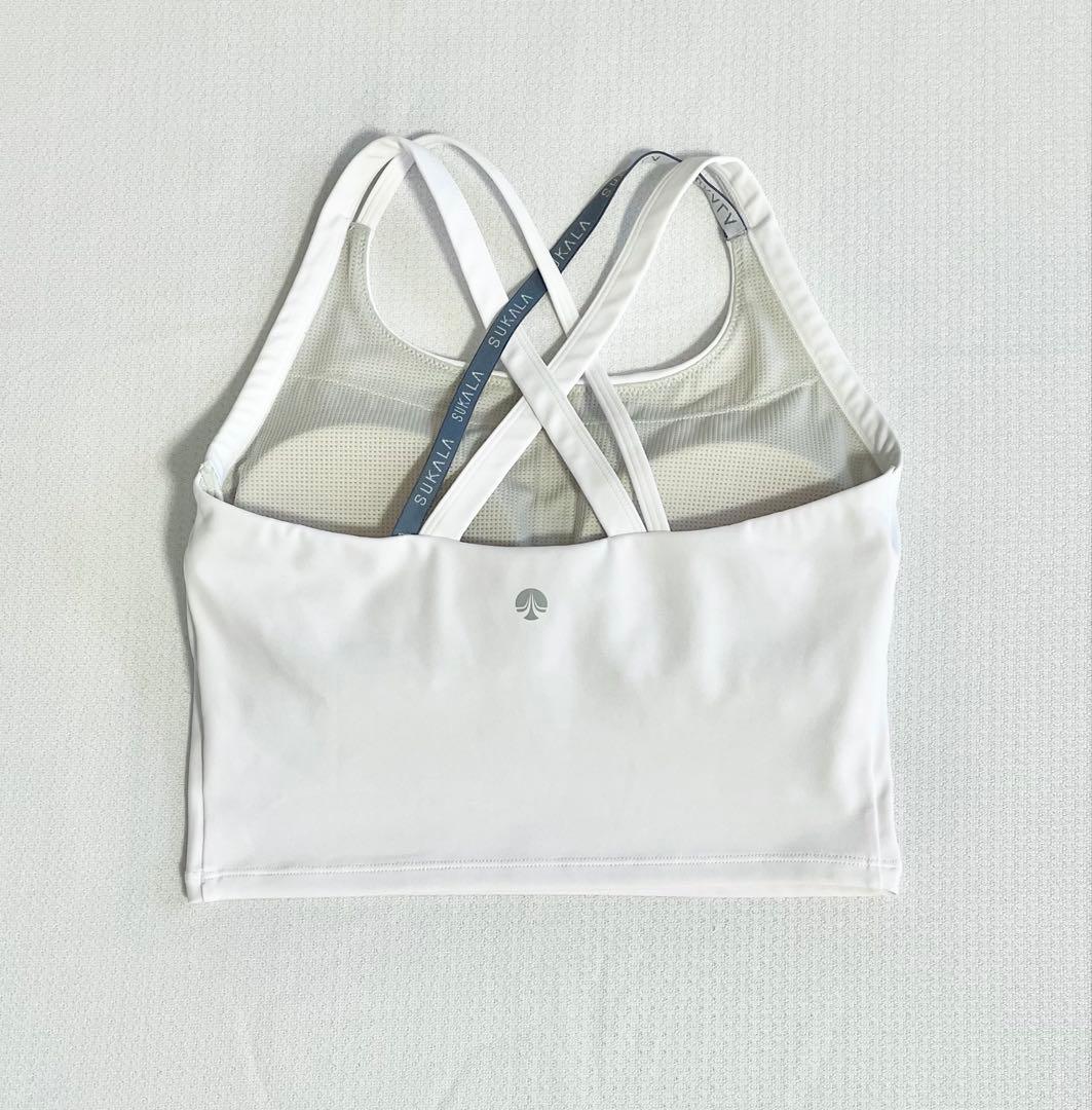 美品　SUKALA ベーシッククロスロゴブラトップ　sukala スカーラ S