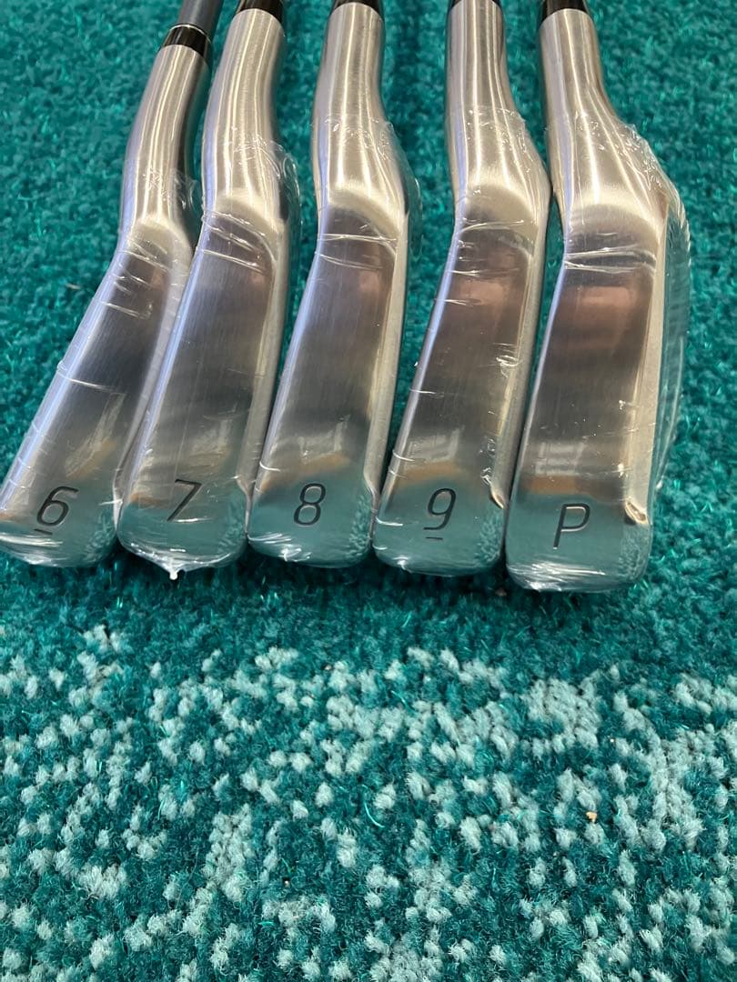 新品未使用品ゼクシオ14 5本　6i〜PW MP-1400 SR
