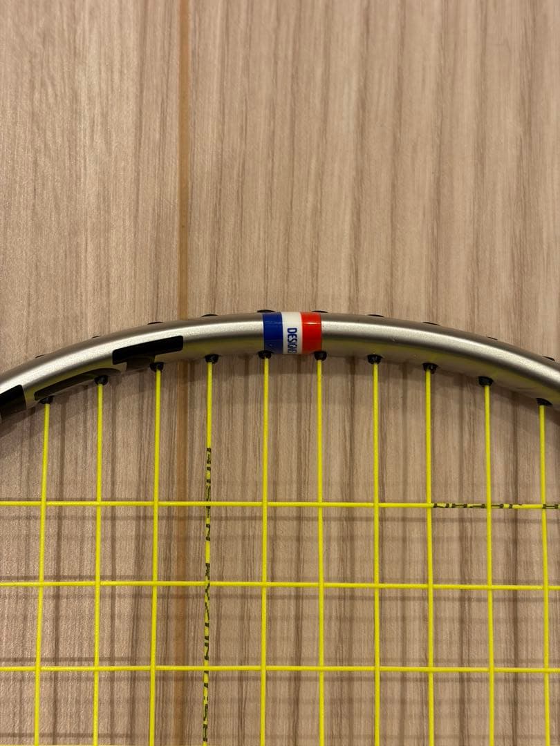 【美品】バボラSATELLITE LD Lite バドミントンラケット