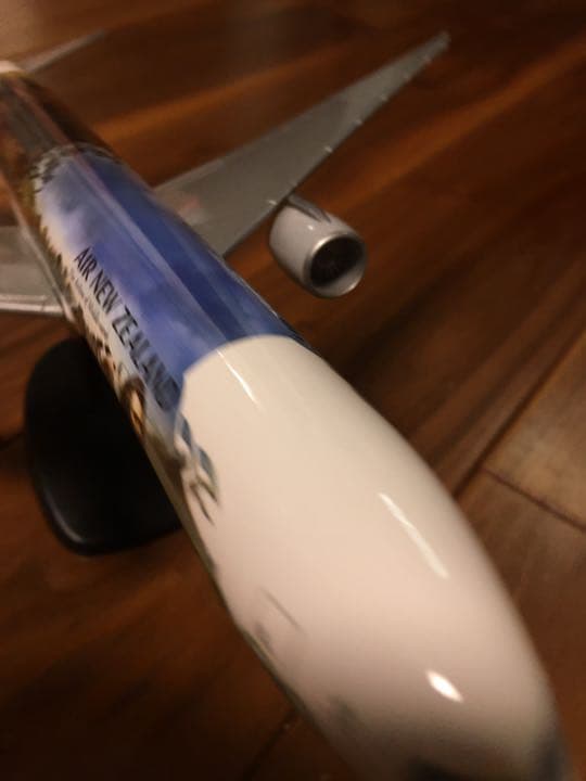 NZ 777-300ER 特別塗装機　飛行機　模型