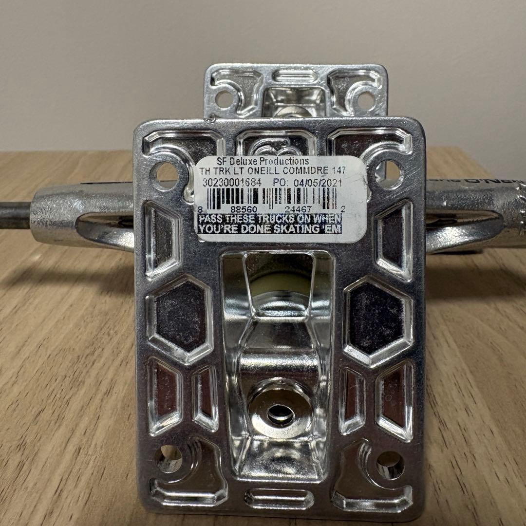 LIGHTS Shane O'Neill スケートボードトラック