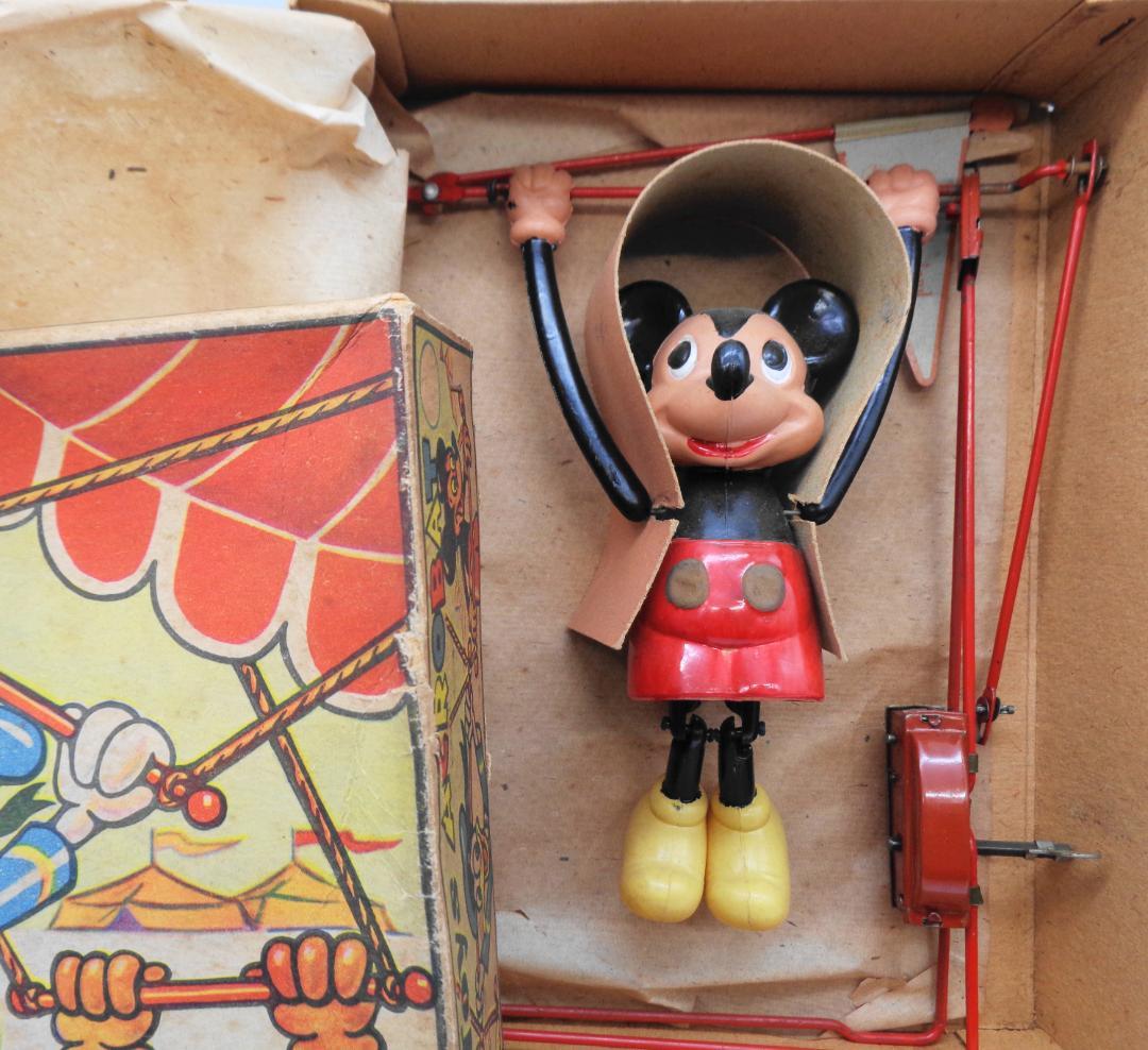 〖1950年代ディズニーTOY〗ミッキーマウス、ドナルドダック、プルート鉄棒
