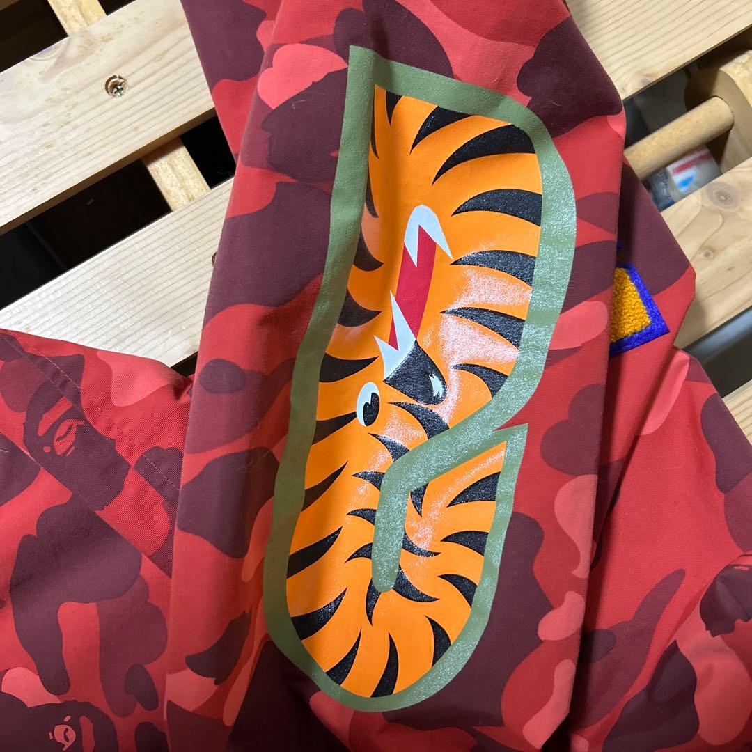 BAPE シャークフード レッド迷彩ウェア