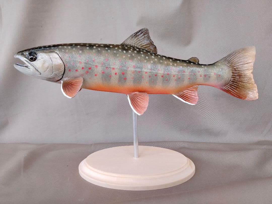 ハンドメイド　62cmブラックバス　27cmオショロコマ　フィギュア