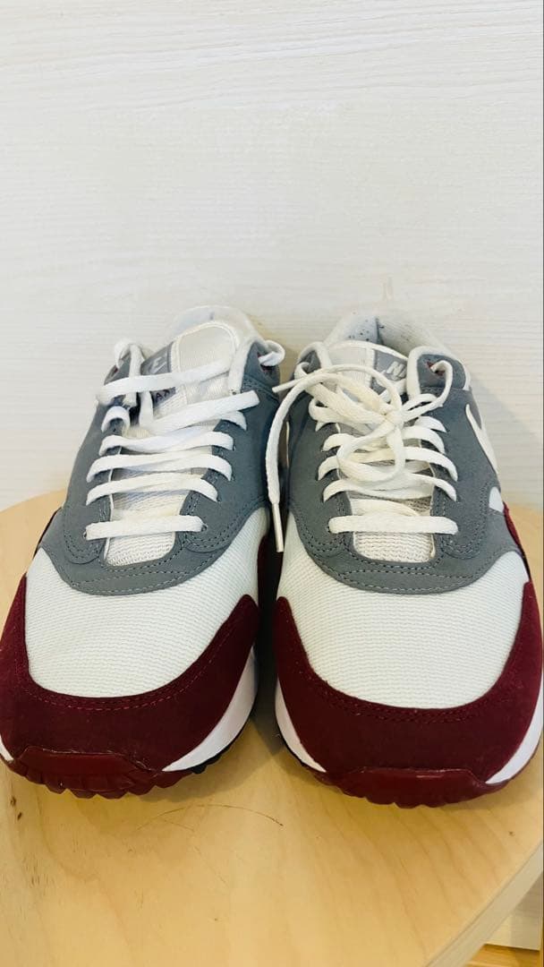 Nike Air Max シューズ グレー/ホワイト/バーガンディ