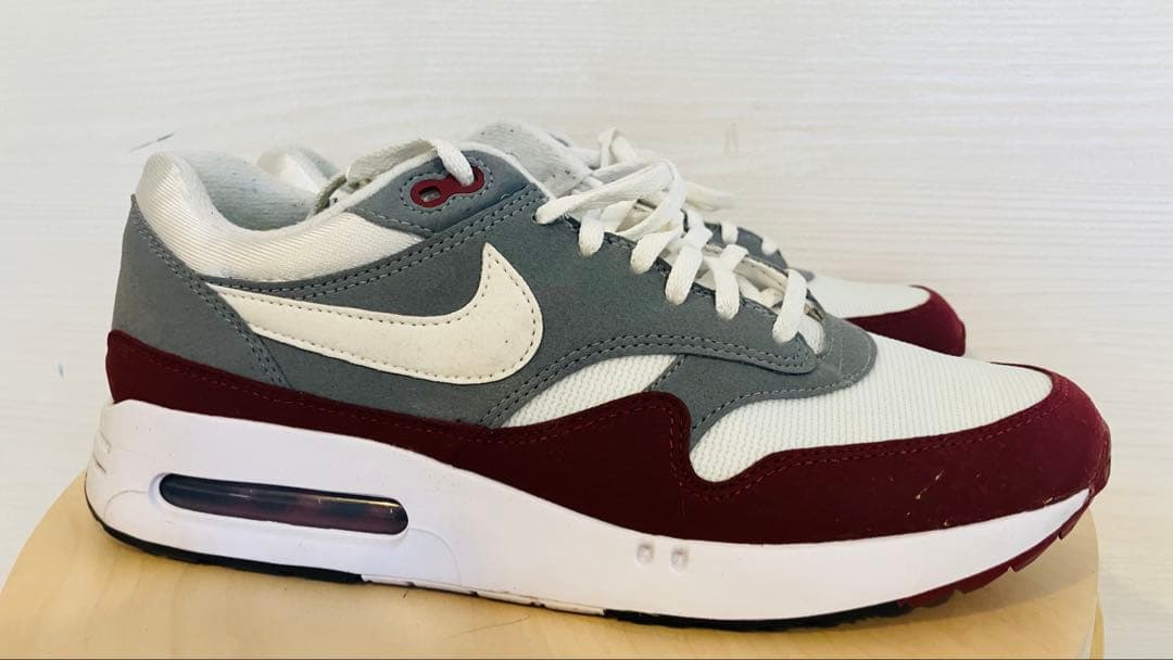 Nike Air Max シューズ グレー/ホワイト/バーガンディ