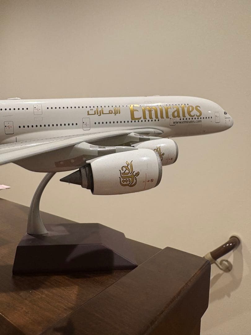 飛行機模型　Emirates a380-800 Gemini 1/200
