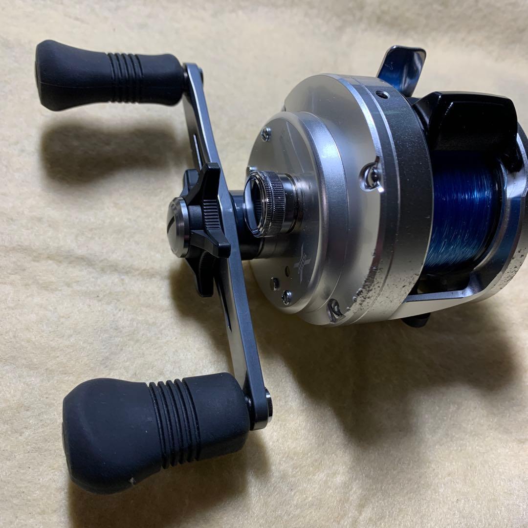 シマノ(SHIMANO) ベイトリール カルカッタ 300