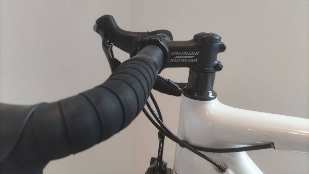 SPECIALIZEDロードバイクROUBAIX
