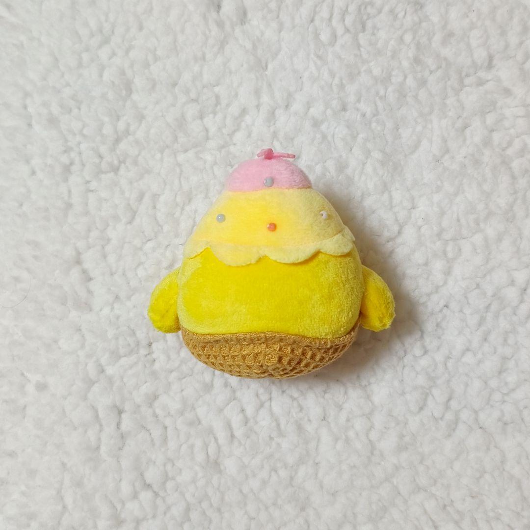 キイロイトリ ぶらさげぬいぐるみ アイスクリーム タグ付き