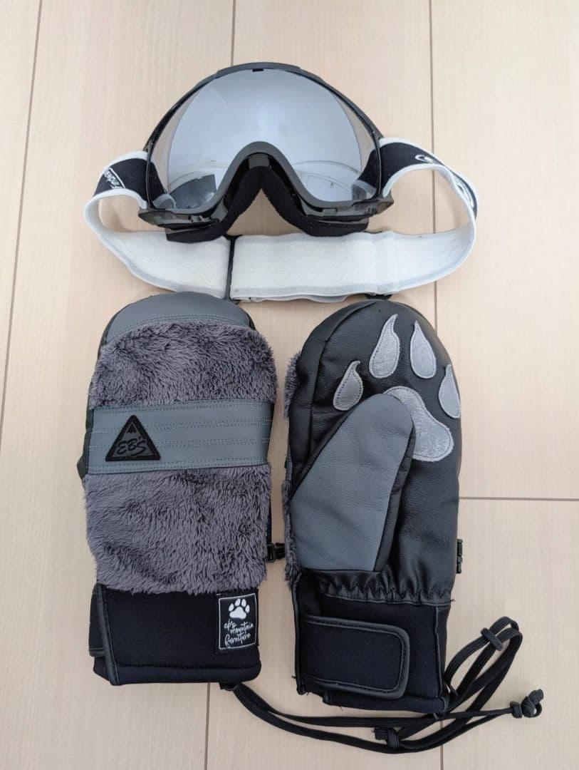 OAKLEY ブラック スノーボードジャケット