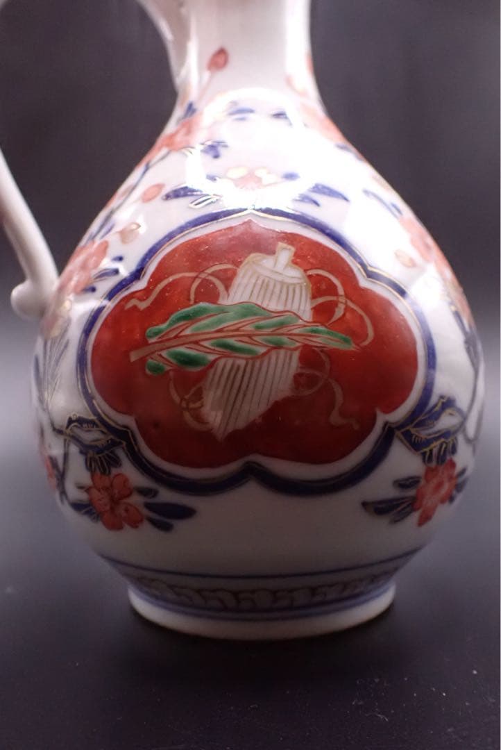 【優品】古伊万里 金彩赤絵 桜尽くしに隠れみの図 骨董品 アンティーク （青④）