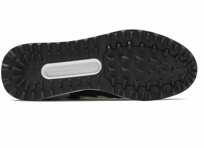 New Balance ゴルフシューズ ブラック(B4)　ug574　25.5
