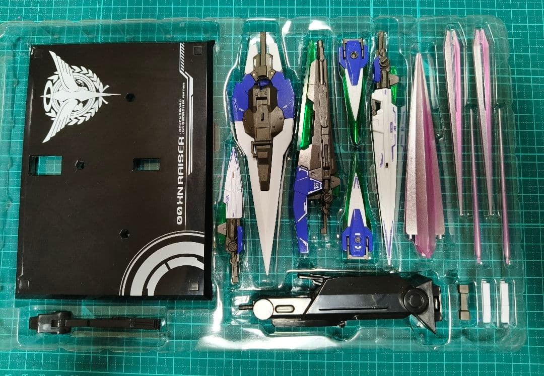 L ROBOT魂 ダブルオーザンライザー セブンソード+GNソードⅡ