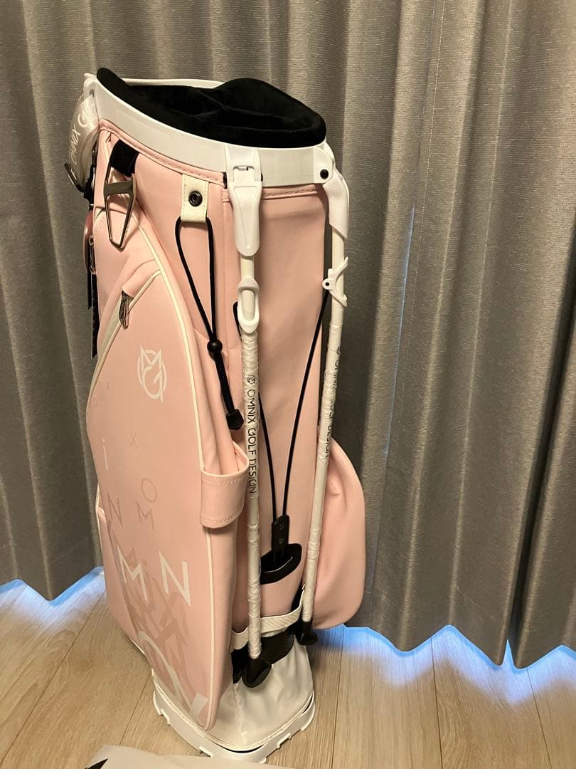 【新品タグ付き】OMNIX GOLF キャディバック　保護袋付き