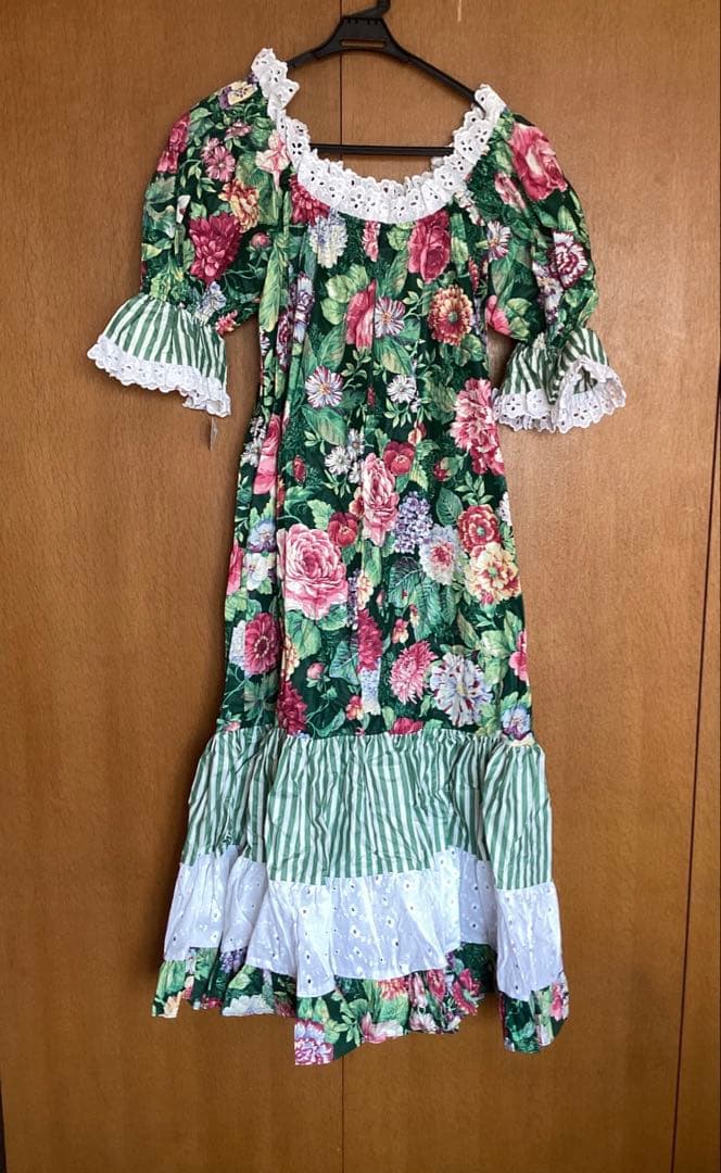 新品タグ付き　Princess Kaiulaniハワイアン　ムームー　フラ衣装