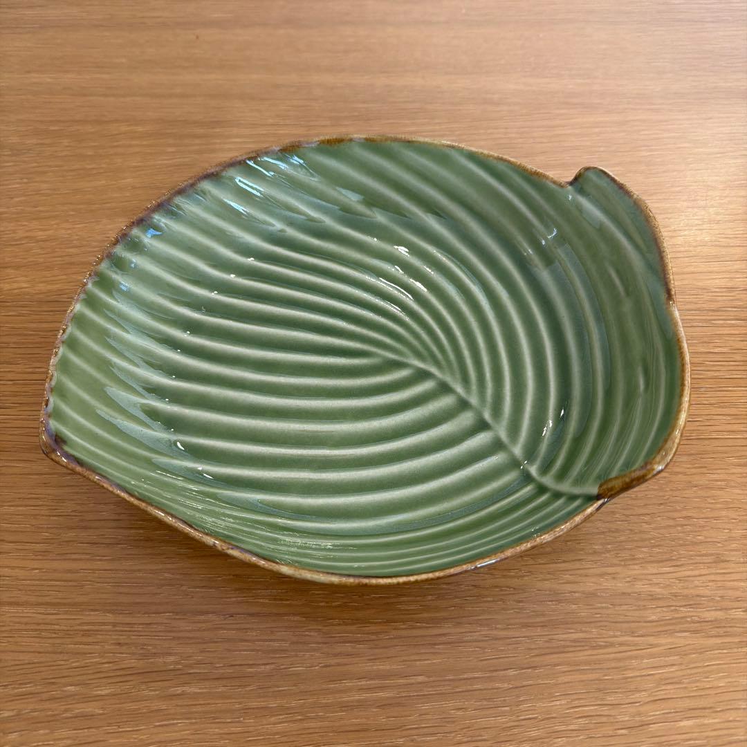 【バリ島購入】JENGGALA 葉っぱモチーフ 食器セット 4点まとめ売り