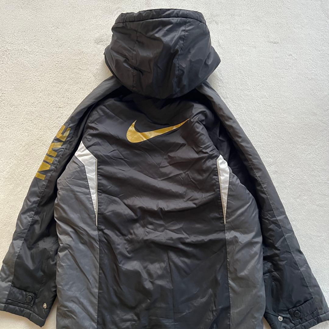 NIKE ナイキ 140㎝ キッズM ベンチコート 裏ボア 黒ブラック金ゴールド