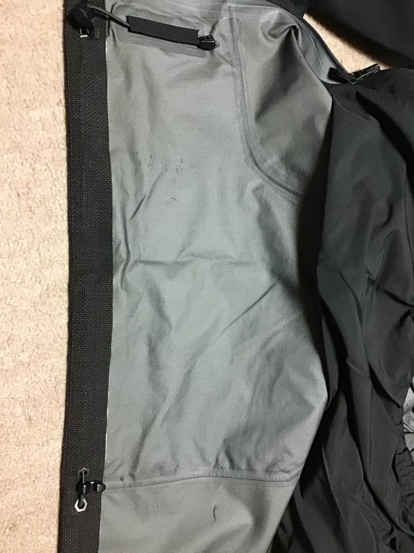 ホグロフス ゴアテックス BIB パンツ