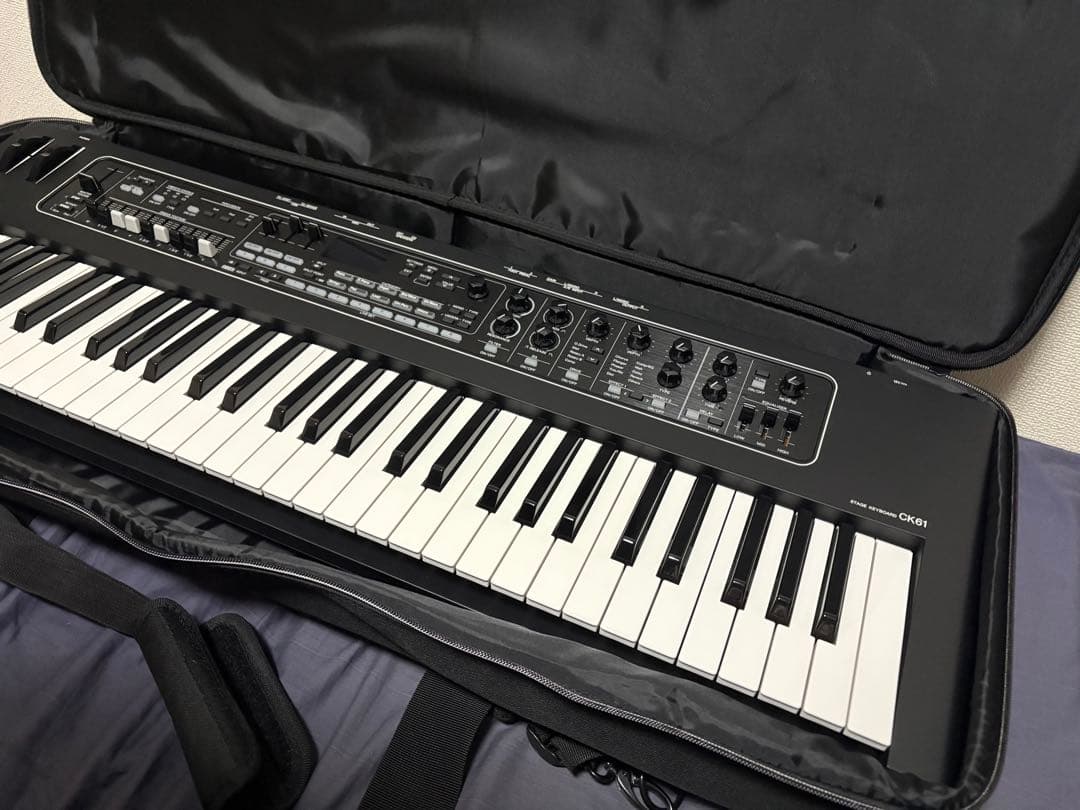 YAMAHA ( ヤマハ ) CK61 ステージキーボード 美品 ケースあり