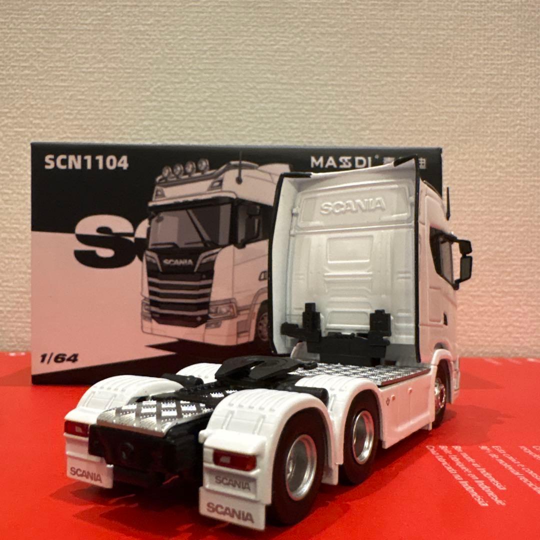 合金スカニア 770S ミニカー 1/64 （2デフ　ダブル引きタイプ）白