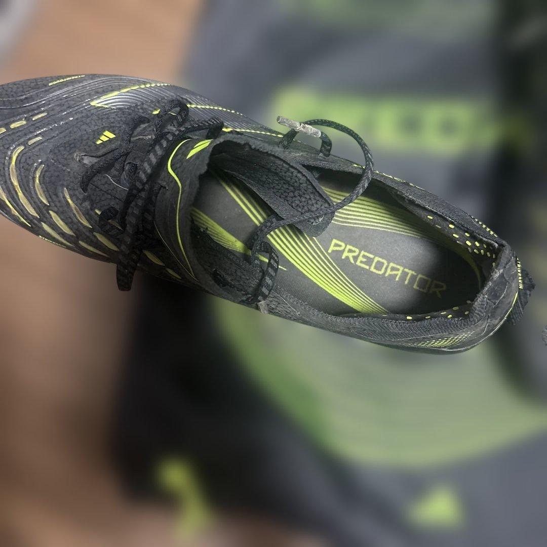 adidas Predator サッカーシューズ ブラック/イエロー