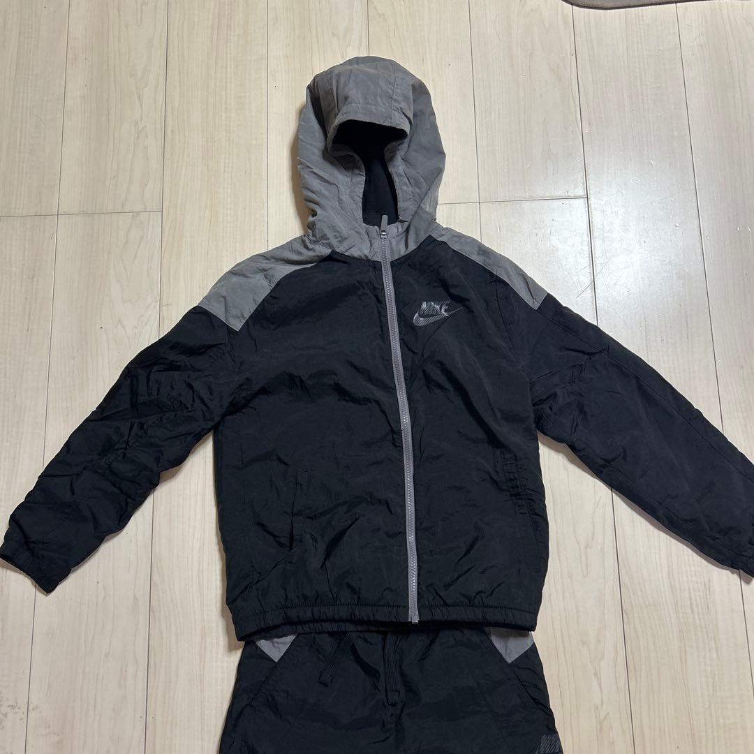Nike キッズ用ウィンドブレーカー 上下セット 黒/グレー