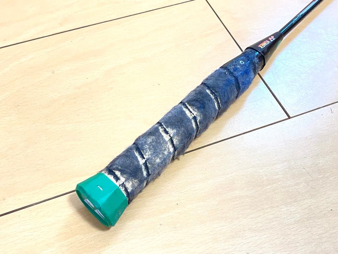 YONEX VOLTRIC 70 バドミントン ラケット 4UG5