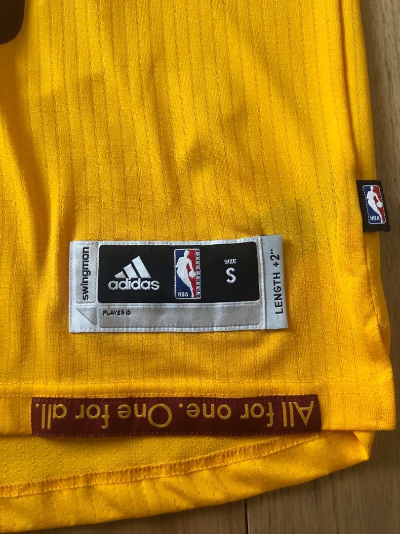 【S未使用美品】レブロン　CAVS ユニフォーム　黄色