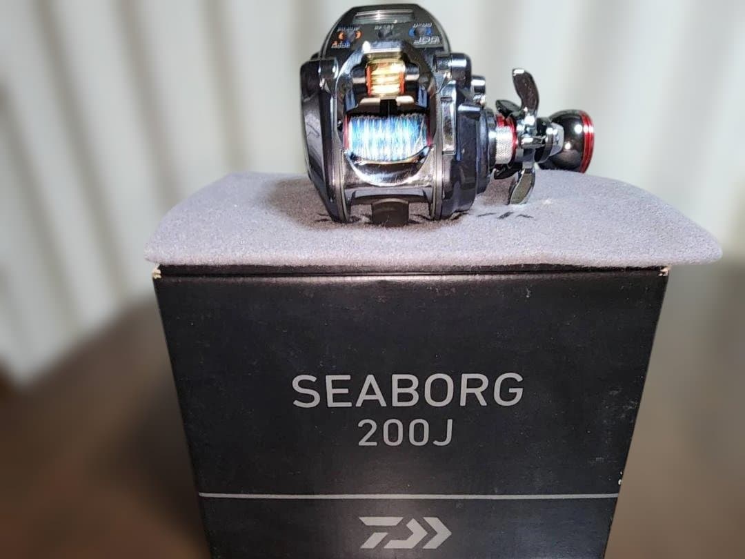 ダイワ　SEABORG 200J 電動リール