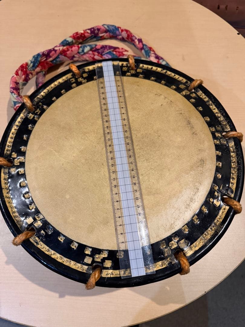 和太鼓 締太鼓、直径約35cm 花柄装飾