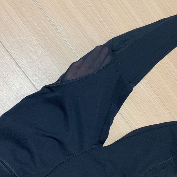 レギンス　スパッツ　ブラック　サイド　シアー素材　スケスケ　透け　コントラスト