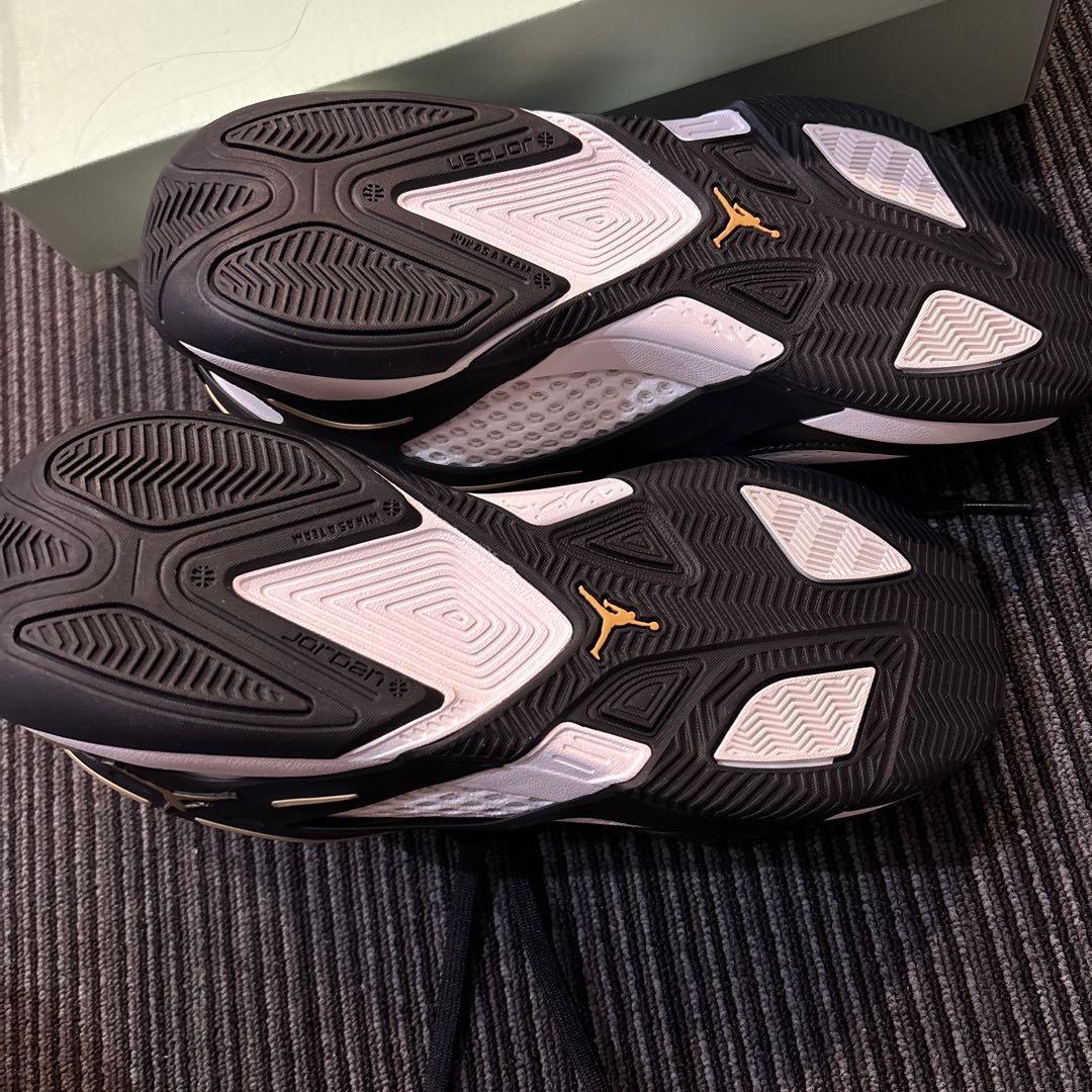 Jordan バスケットボールシューズ ブラック/ホワイト/ゴールド 25.0㌢