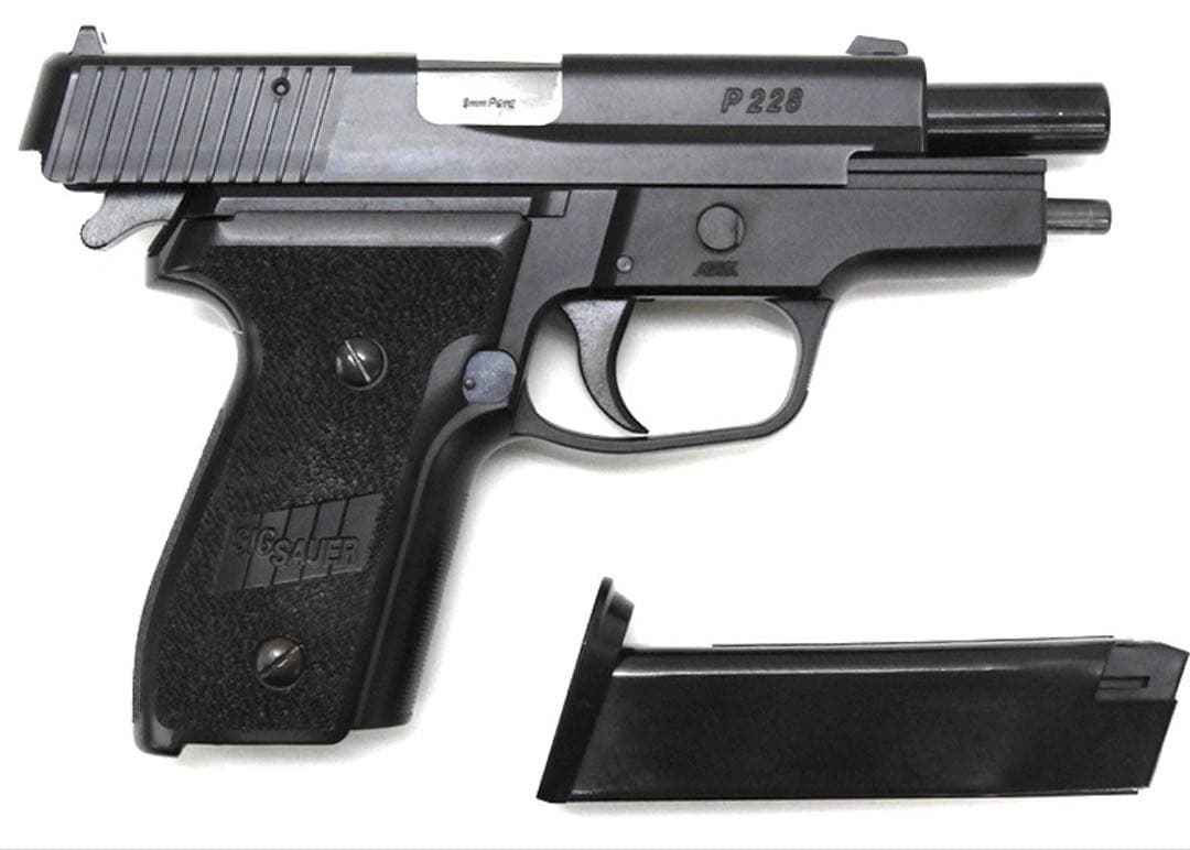 超貴重☆SIG SAUER P228 エアコッキングガン 716g