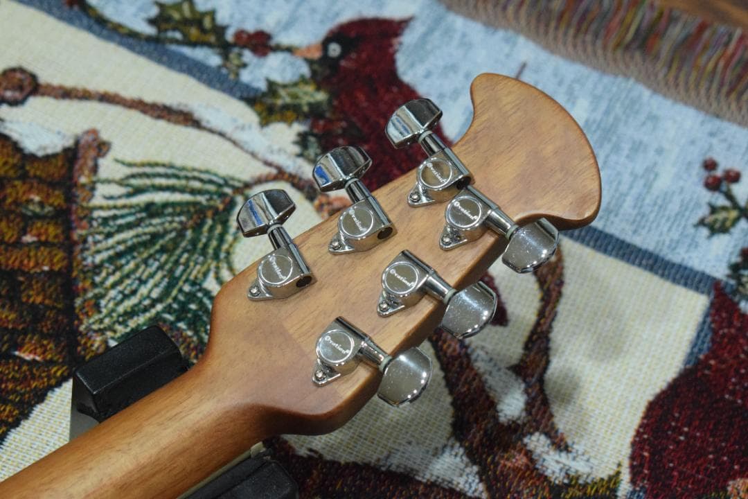 Ovation Celebrity CC48 Blue ハードケース付 動作良好