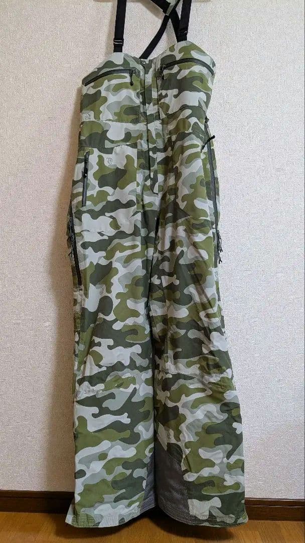 P.RHYTHM OUTERWEAR 23-24カモ スノボウェア上下セット