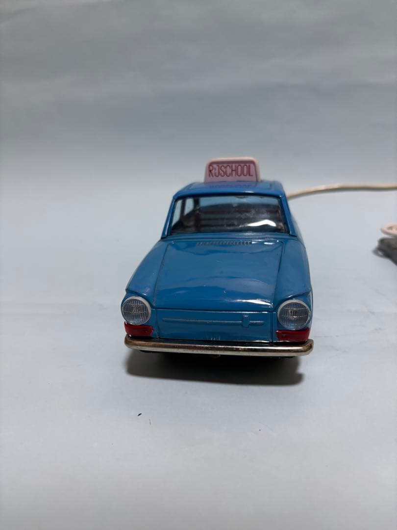 昭和レトロ　ダフ社　ブリキの　「４６」？　ワイヤーリモコン車　完動品です。
