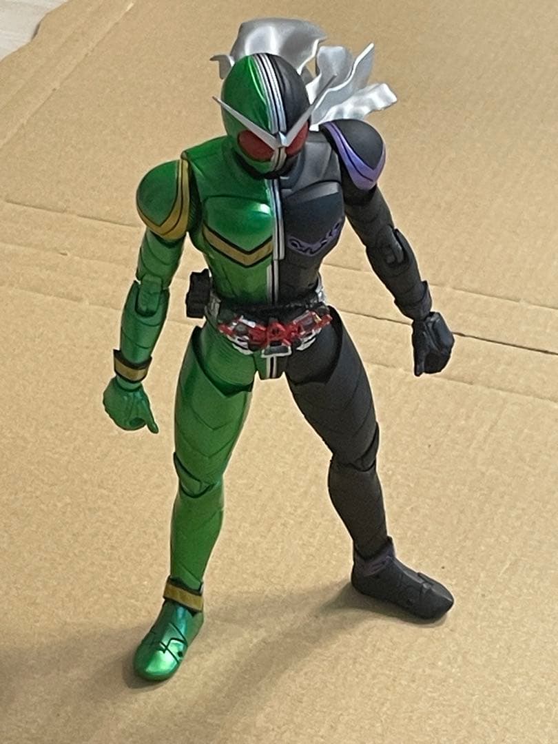 S.H.Figuarts （真骨彫製法） 仮面ライダーW サイクロンジョーカー