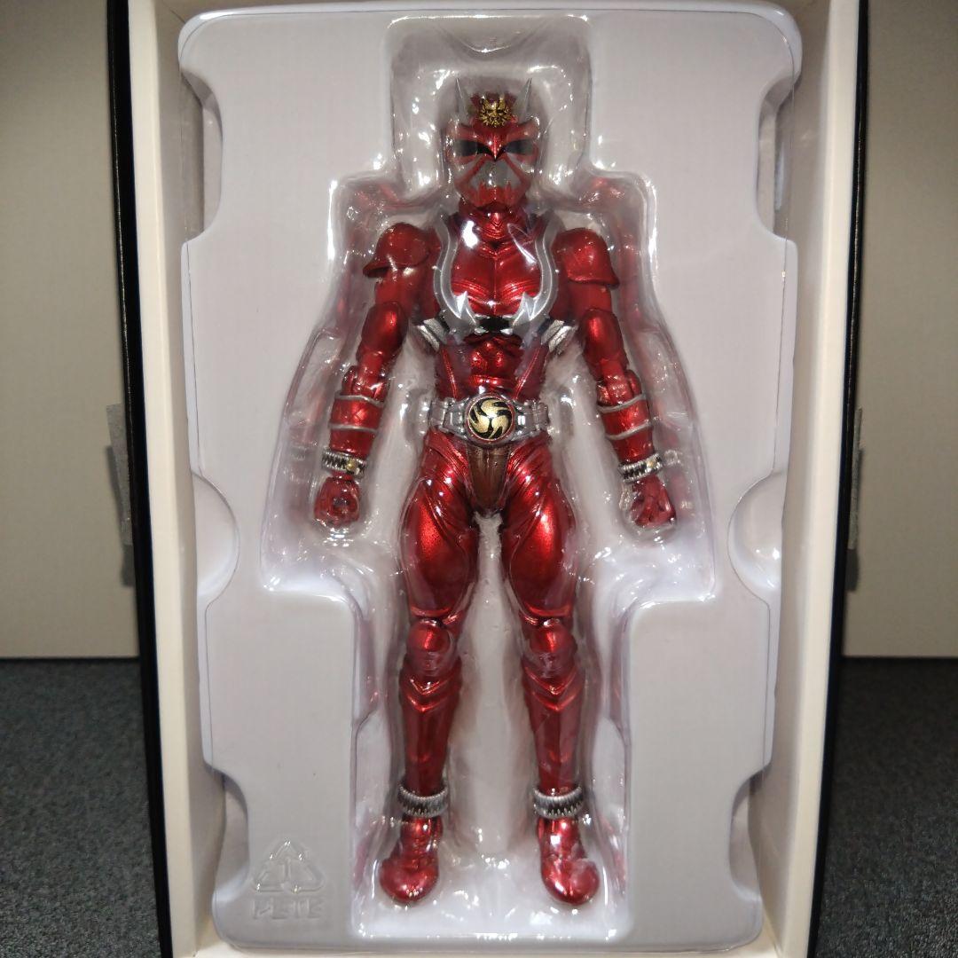 S.H.Figuarts(真骨彫製法) 仮面ライダー響鬼紅 「仮面ライダー響鬼…